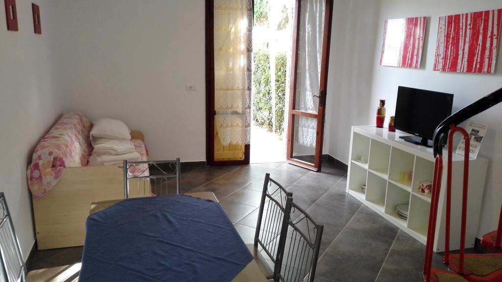 Blu Marlin bungalow Appartamenti con piscina Lido Adriano Esterno foto