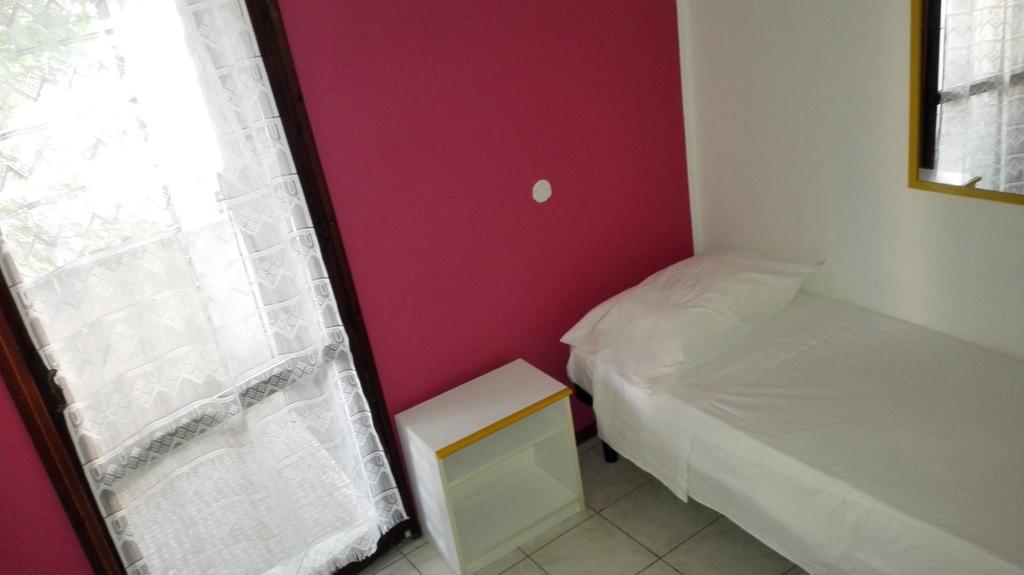 Blu Marlin bungalow Appartamenti con piscina Lido Adriano Esterno foto