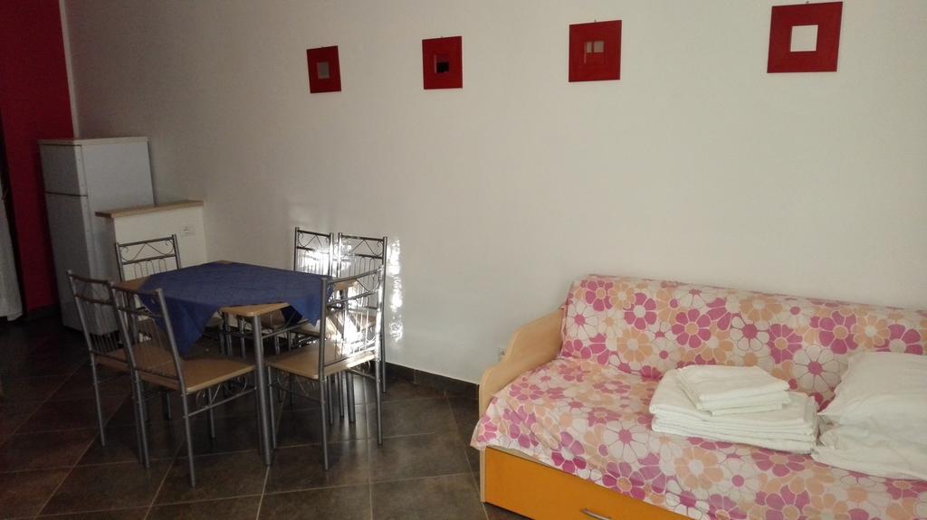 Blu Marlin bungalow Appartamenti con piscina Lido Adriano Esterno foto